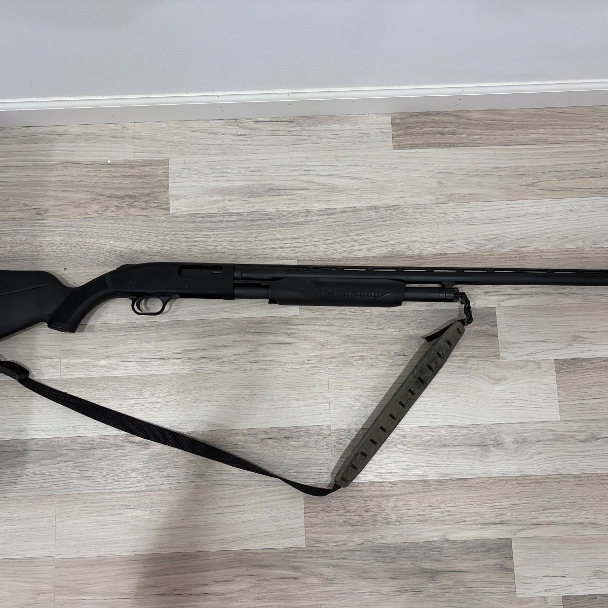 Mossberg 500 12 GA